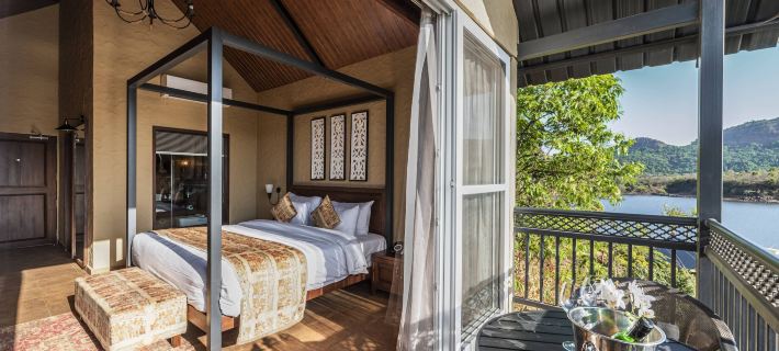 Canary Islands Resort & Spa Hotel di Pune