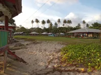 Vaiula Beach Fales - parking
