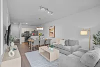 Modern 3 Bed Villa Newly Renovated Prime Location
