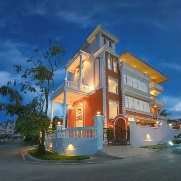 Vega Suites with Private Indoor Pool