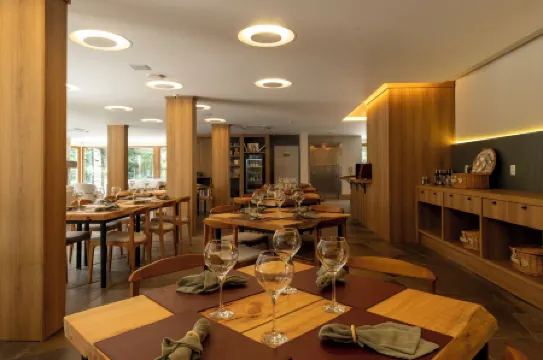 Poehma Lago Negro by Livá Oficial