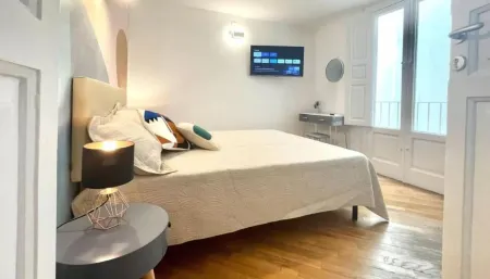 Barirooms - Imbriani 15 Отели рядом с достопримечательностью «Кафедральный Собор Сан Сабино»