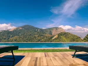 Shola Crown Resort - Munnar