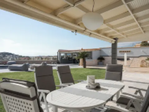 LaGon Luxury Villa Hotels in Saronikos