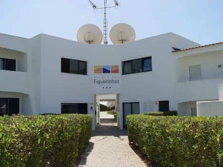 Quinta Das Figueirinhas & Quintinha Village Отели рядом с достопримечательностью «Serenity - Centro do bem-estar»