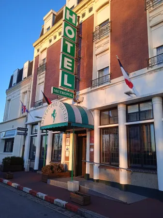 Metropol Hotel Отели рядом с достопримечательностью «Calais Lighthouse»