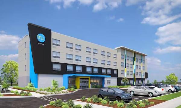 Tru by Hilton Lodi