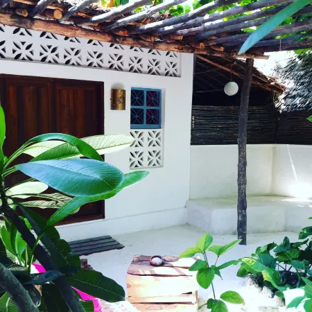 Zanzistar Lodge