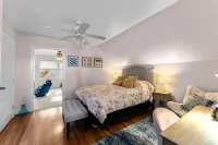 Family Friendly Waterfront Home - Private Dock, Kayaks, Fire Pit, Grill, Deck
