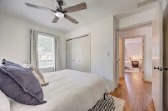 B-Town Retreat~10Min IU~2 K Beds~Huge Kitchen~Private Patio~Fire Pit+Ping Pong