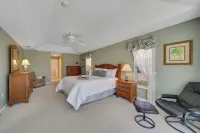 Rotonda Palms - Amazing, Golf course, Pool, Spa, Convenient to everything!