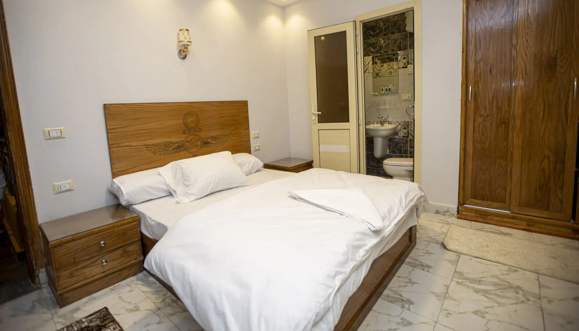 Life Pyramids Inn Rooms Photos