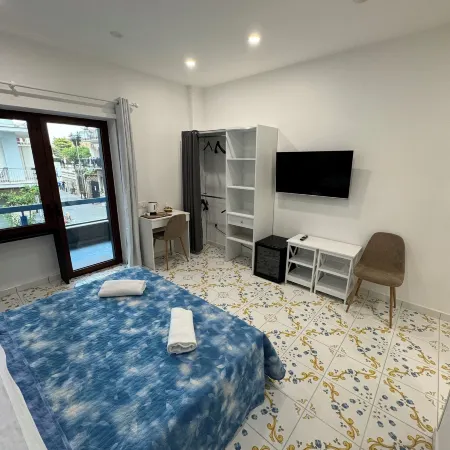 Angela House Sorrento Center Отели рядом с достопримечательностью «Пьяцца Лауро»