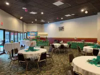 Crookston Inn & Convention Center - bar