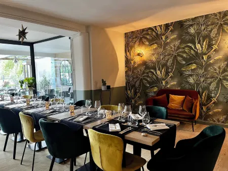 Hôtel Restaurant Le Vinois Отели в г. Лерм