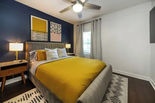 Cozy Gem, Hot Tub,  Close to Downtown Berkley Shops and Restaurants