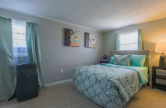 Cozy Costal Retreat in the heart of Groton's charming beach community,