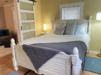 Quantico Bungalow Marine Graduations FBI HQ Marines Potomac River Getaway Отели рядом с достопримечательностью «Weems-Botts Museum»