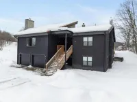 Boyne Mountain RetreatPet Friendly, WI-FI, Linens, 2 Car Garage