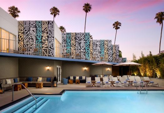 산타 모니카 해변 근처 호텔 위치