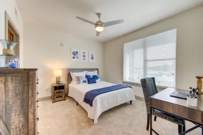 Woodlands/Conroe Luxury Apartment  near hospitals, Exxon, HP, and mall