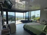 Experiencia Única en Montaña, a tan Solo 8 Minutos de la Ciudad: Natural Glamcr Hotels in Quesada