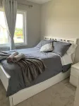 Spacious and modern townhome in Collingwood