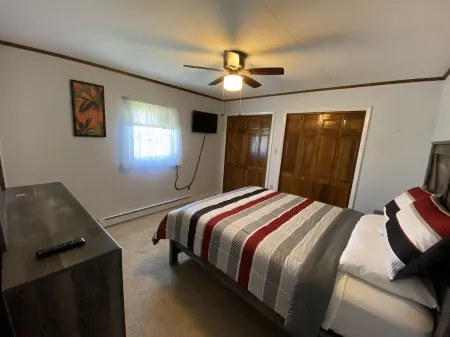 Hidden gem, 2BR-2 Living, quiet neighborhood