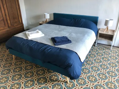 Proche du Centre Ville, Appartement de 100m2, Deux Chambres, Parking Privatif Hotels in Longeville-les-Metz