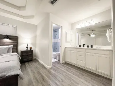 Cozy 2 bedroom Apartment in prime location!
