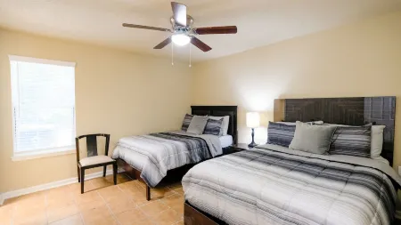 Beautiful apartment Отели рядом с достопримечательностью «Мерсер Ботаник Гарденс»