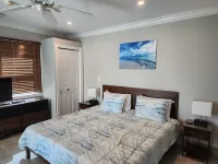 Northwest Paradise - Beauty, Tranquility and Comfort in a 3-Bedroom Condo Hotels in Wheeland Settlement