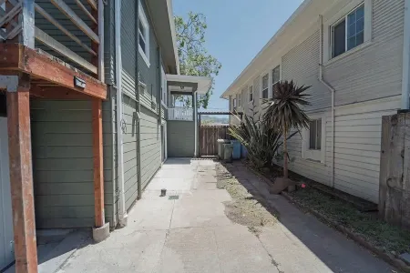 2336B - Lovely Backyard Studio near UC Berkeley