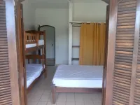 CONDOMINIUM COSTA DO SOLPRAIA PARAISO GUARATUBA, 3SUITES+1BEDROOM SEA VIEW Hotel in zona Praia Bertioga