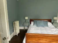 Tynemouth apartment in superb location overlooking the river. Dog friendly