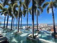 Pier 57 Penthouse 703 - Great Ocean Views & Location, Rooftop Infinity Pool