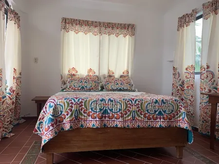 Señor Pedro Suite - spacious one bedroom located one block from the beach