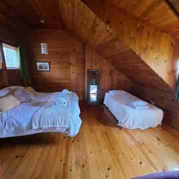 Lakefront Chalet in Montreal Rooms