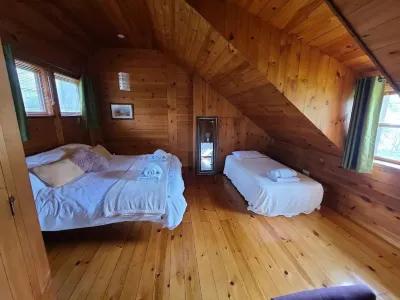 Lakefront Chalet in Montreal Hotels in der Nähe von Bois-de-lÎle-Bizard Nature Park