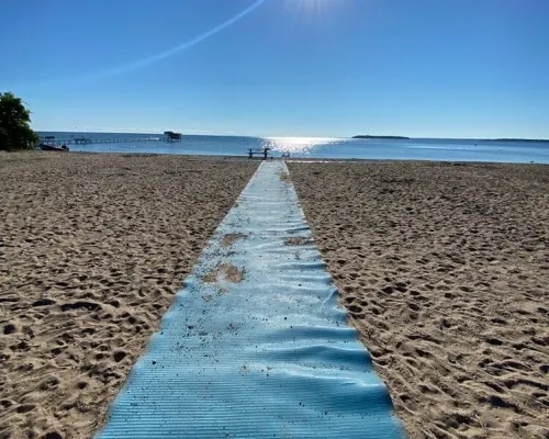 ARCA  Cozy Cabin-Innisfil Beach Hotels in Cookstown