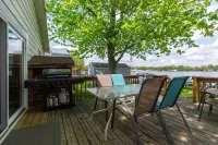 Vacation at Garver Lake ~ Private Beach For Your Enjoyment!