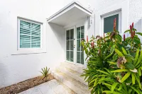Oceanfront 3BR luxury Villa - Private Pool, Gate Community, no Car needed Hotels in 