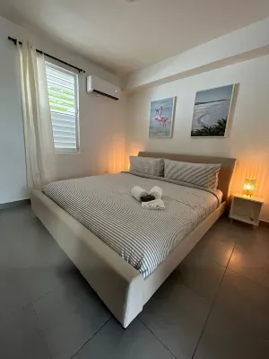 Residence w. Rooftop Access Hotels in Miramar