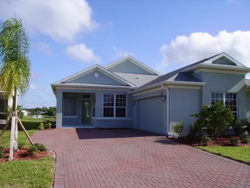 Relaxing And Spacious Water view Home With A Pool And View
