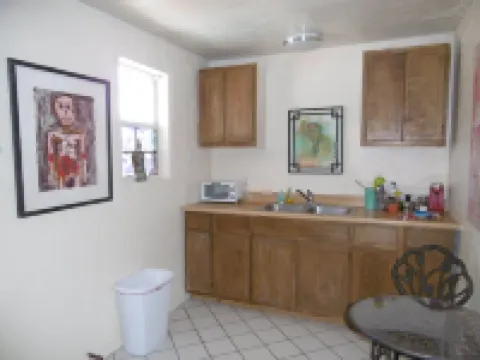 Downtown Las Cruses Apartment with Fine Art Collection