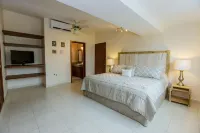 Cancun - Beach front Residence with Private Pool - Hotel Zone