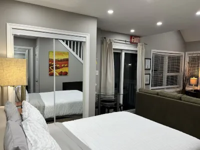 Relaxing Condo with a year round hot tub!