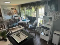 The She Shed a Cozy Country Setting to relax! 15 min to Dover, DE