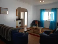 2 bedroom top floor apartment, swimming pool, Air-Con.