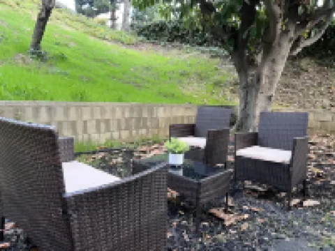 Clean City Studio near DTLA w/ Private Yard & FREE Parking